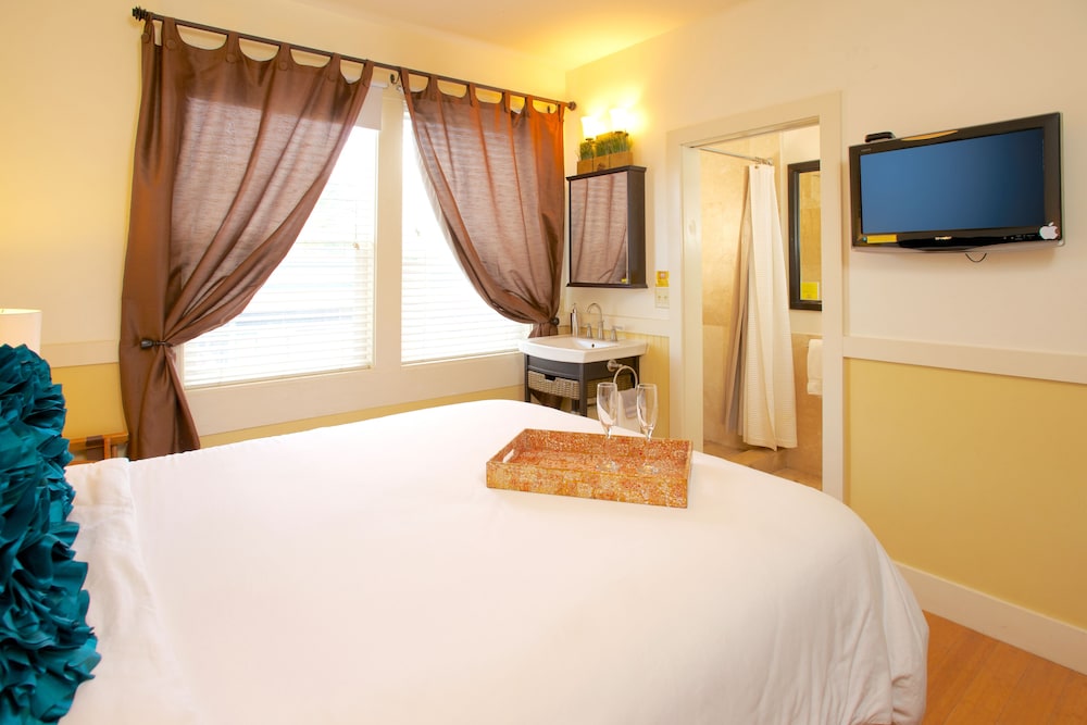 Standard Room photo 3