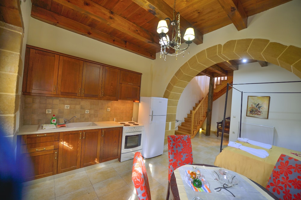 Executive Suite, 1 Queen Bed, Sea View (Giasemi) photo 2