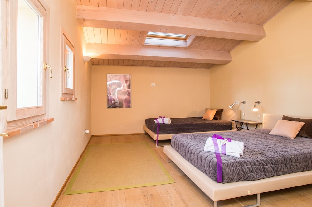 Villa photo 1
