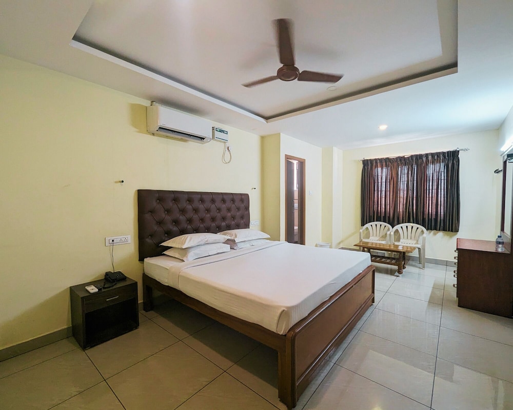 Standard Double Room - Photo 13