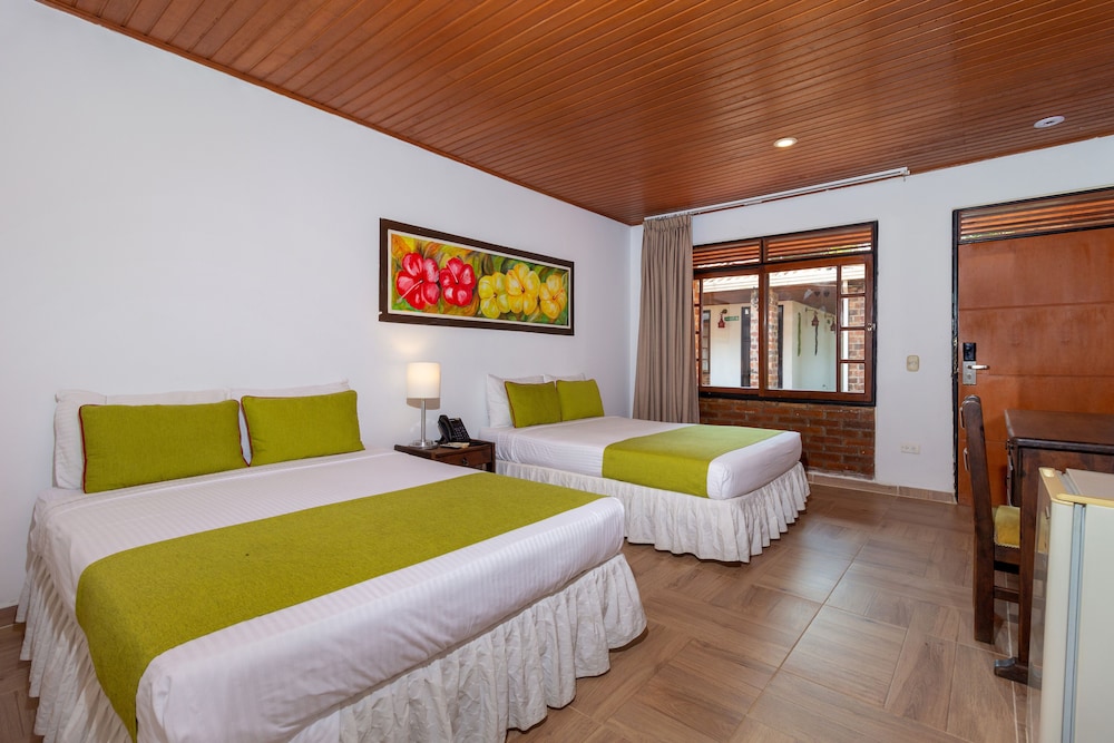 Standard Quadruple Room
