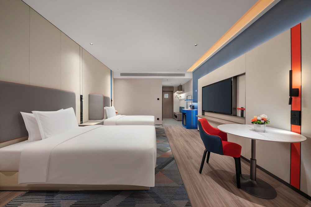 Standard Room, 2 Queen Beds photo 3
