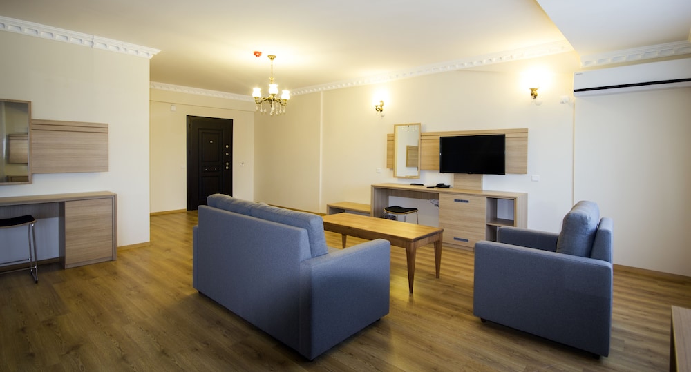 Suite photo 1
