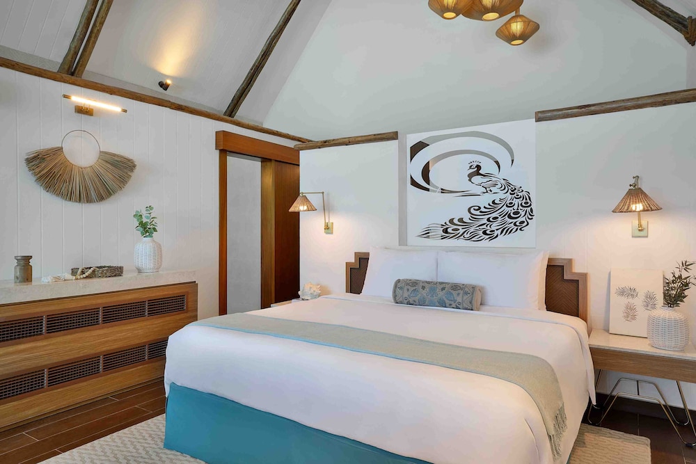 Anantara One Bedroom Sunset Beach Pool Villa