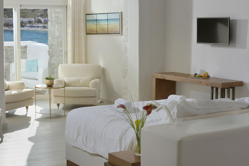 Coast Life Villa Suite, Three Bedrooms - Photo 5
