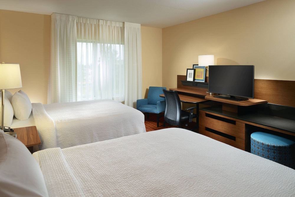 Studio, Multiple Beds