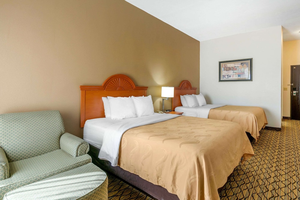Standard Room, 2 Queen Beds, Non Smoking