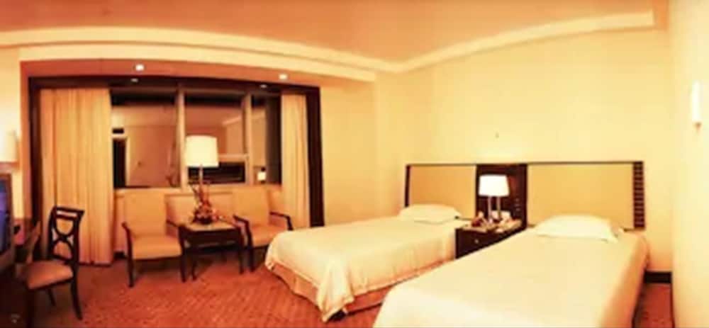 Executive Twin Room, Lake View photo 2