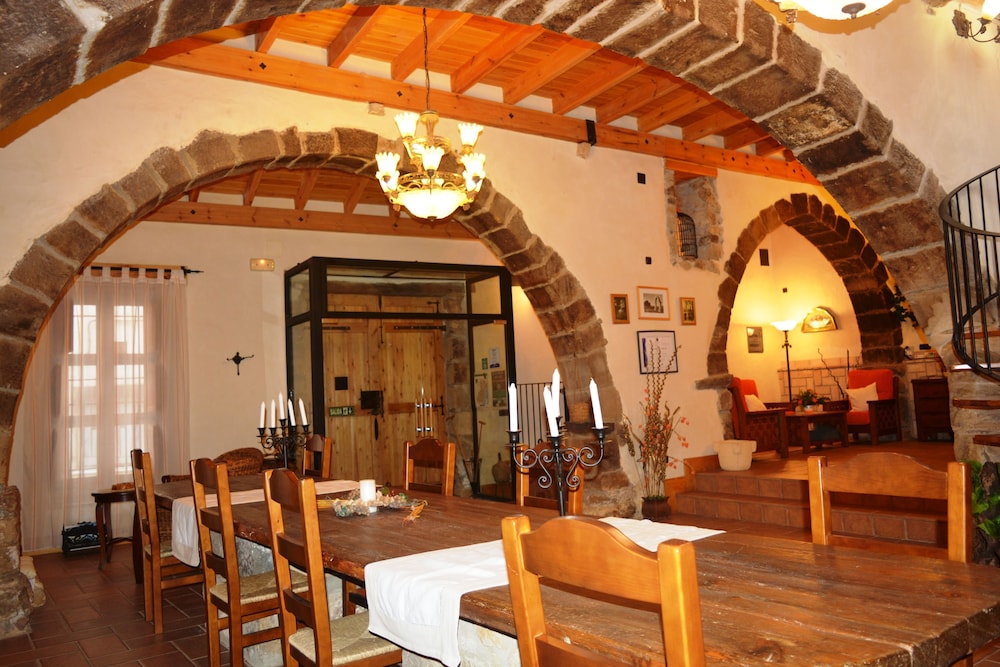 House, 4 Bedrooms, Terrace photo 2