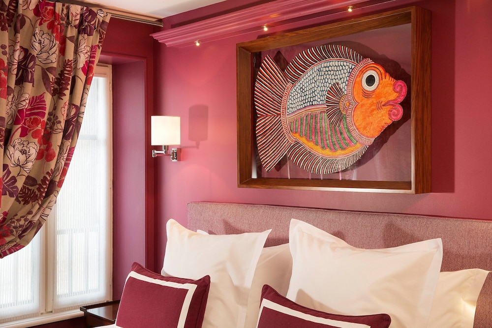 Superior Double or Twin Room photo 2