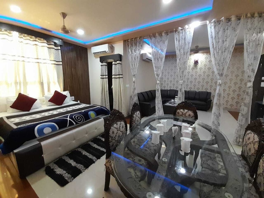 Deluxe Studio Suite photo 3