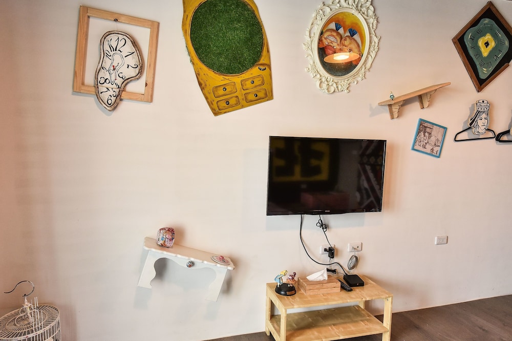 Superior Double Room (with bathtub) photo 3