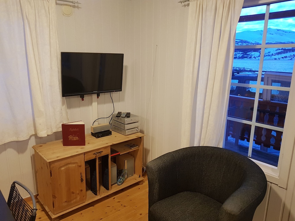 Standard Cabin, 3 Bedrooms, Bay View (Solbu) photo 3