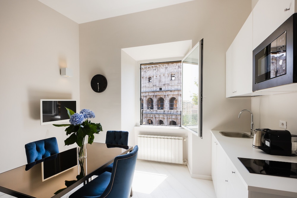 Exclusive Apartment, 1 Bedroom, City View photo 3