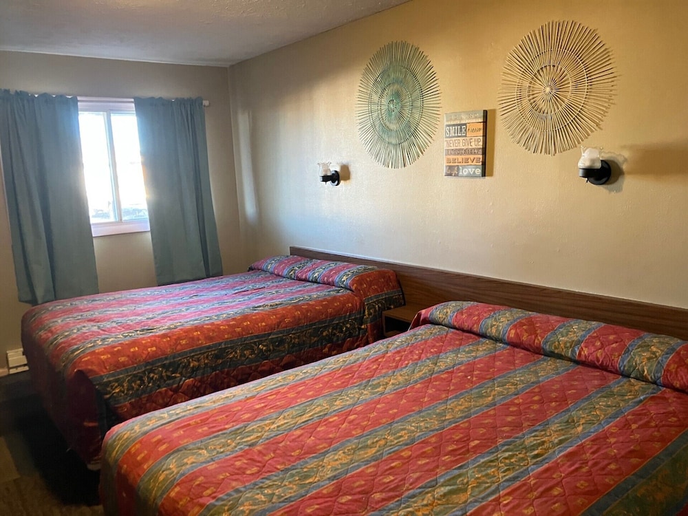 Standard Room, 2 Queen Beds photo 1
