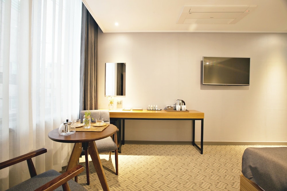 Suite (Double) photo 2