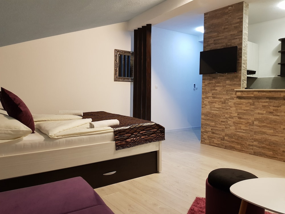Comfort Studio, 1 Bedroom, Kitchen, Courtyard View photo 1
