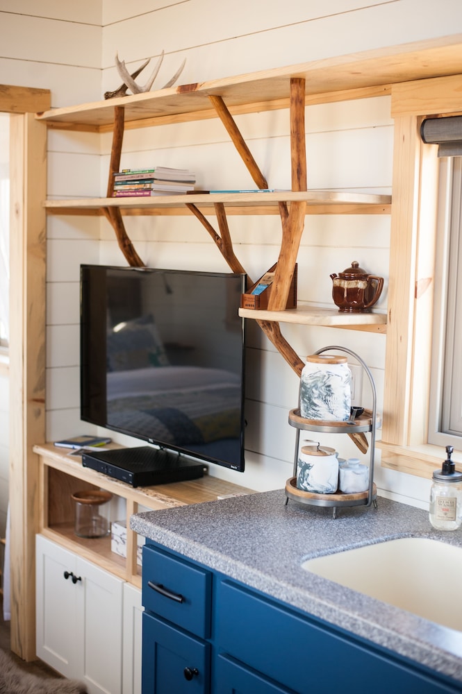 Yellowstone River, Tiny Cottage Home photo 3