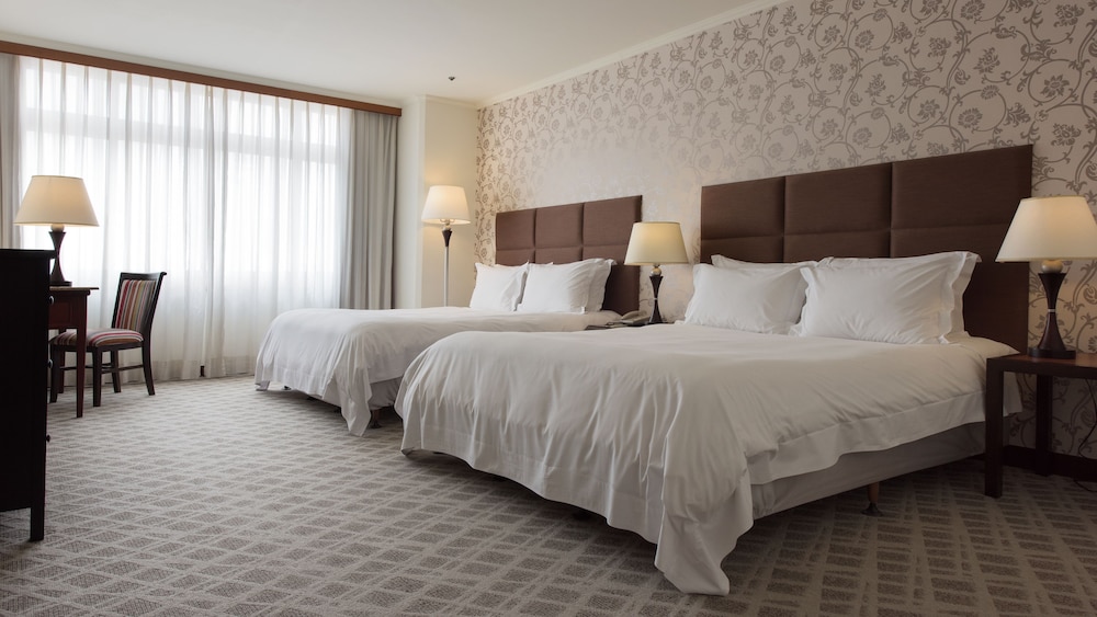 Suite With Kitchenette