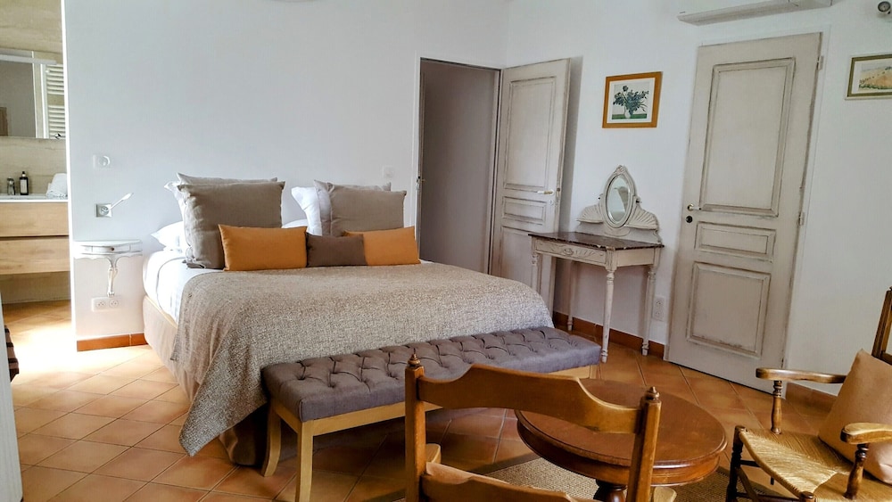 Classic Double Room, City View (CEDRES) photo 1