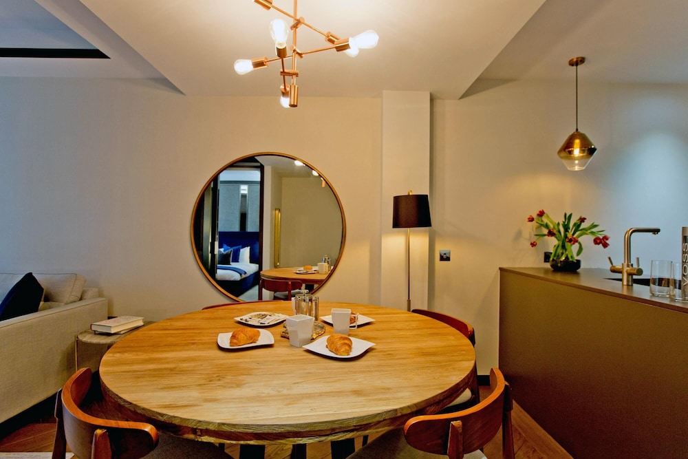 Apartment photo 2