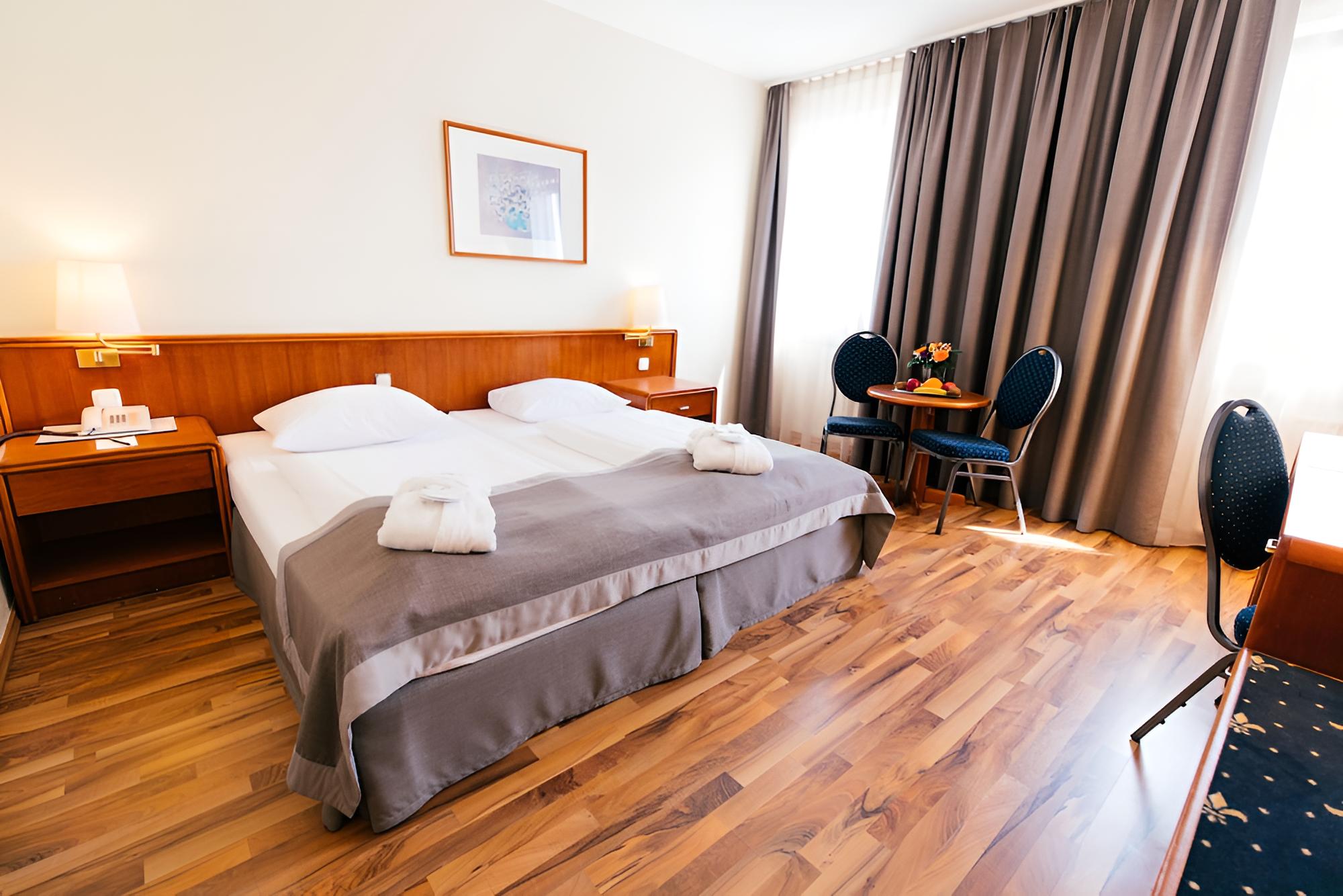Double Room photo 3