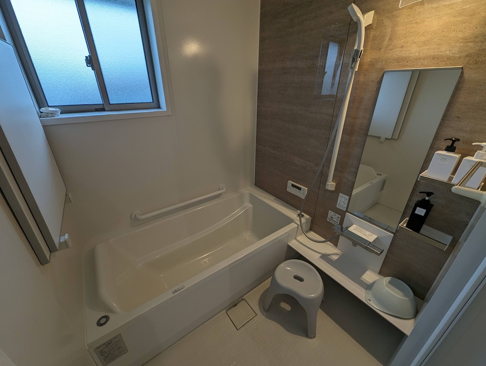 Twin Room - Photo 4