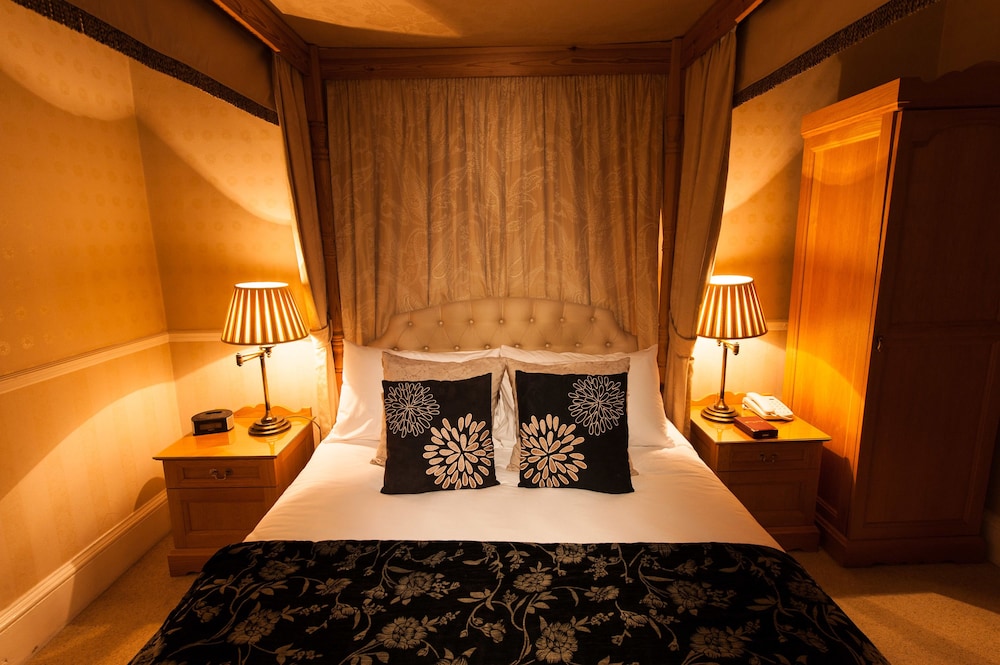 Superior Room (Four Poster) - Photo 3