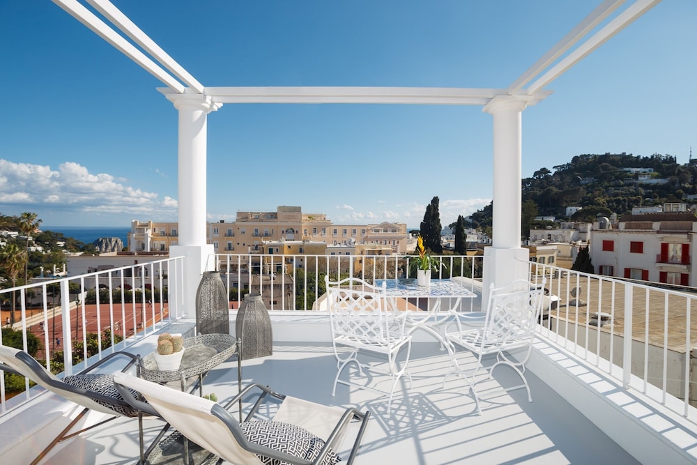 Suite, Sea View (Via le Botteghe 60) photo 2