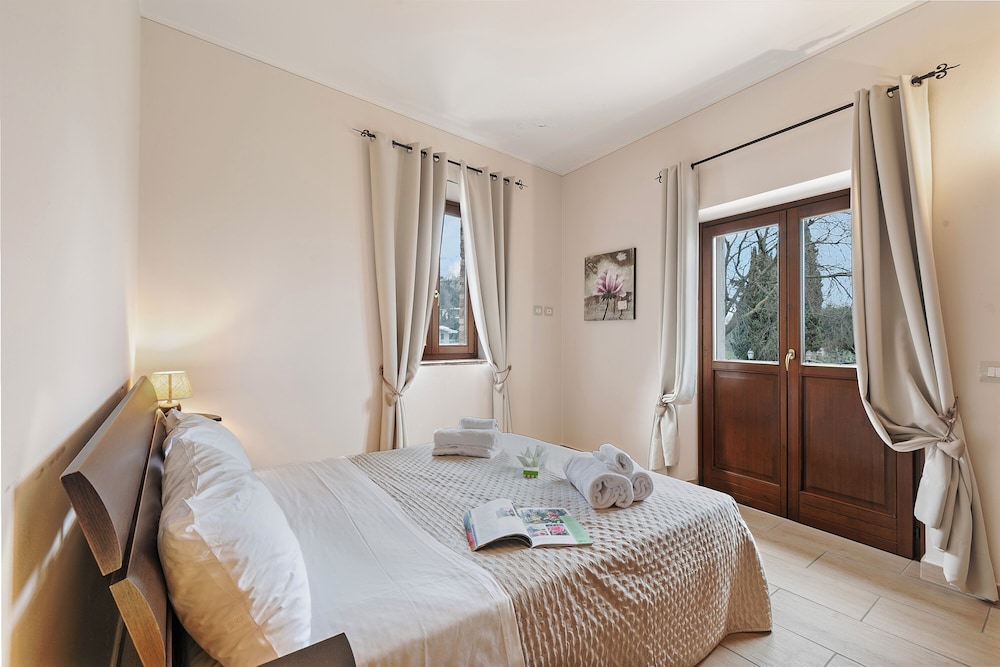 Family Apartment, 1 Bedroom (One Bedroom Apartment Cascina)
