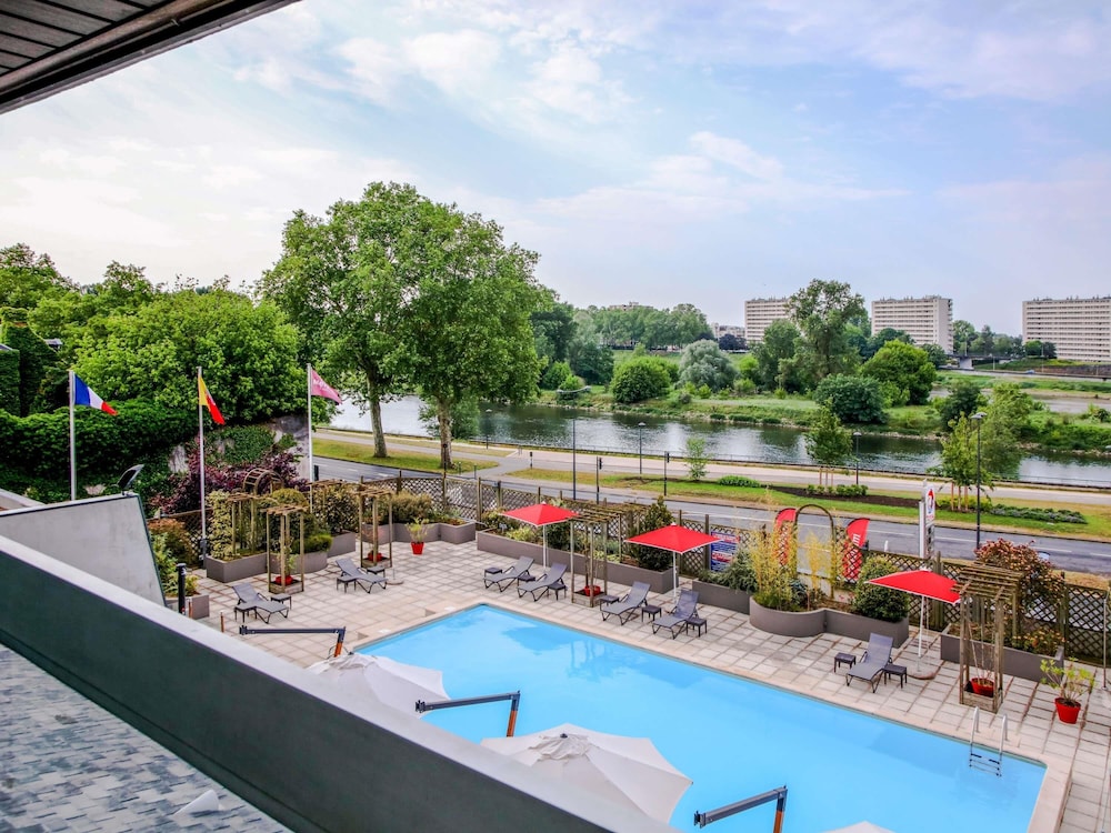 Superior Room, 1 Double Bed, Pool View photo 1