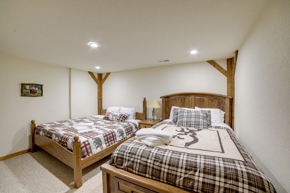 House (Multiple Bedrooms) photo 1