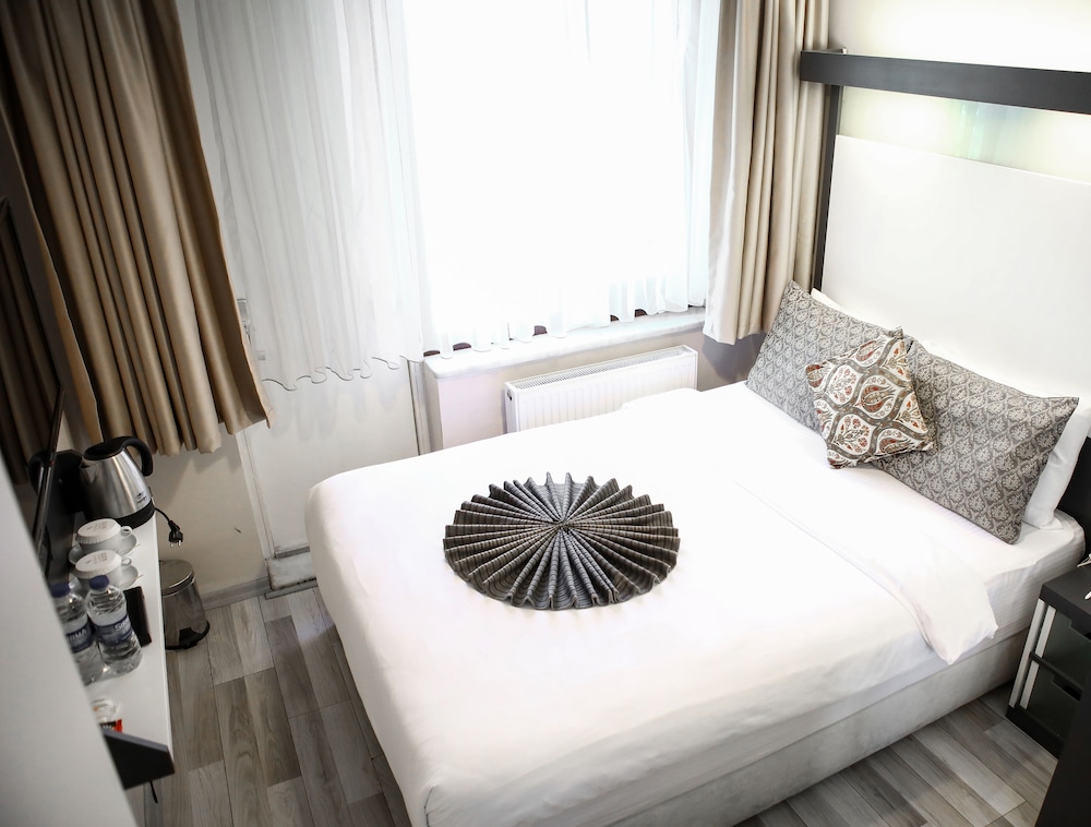 Standard Double Room photo 3