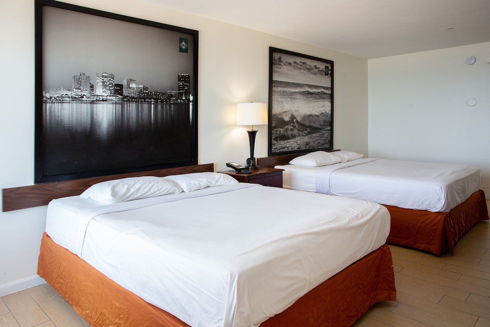 Deluxe Room, 1 Bedroom, Balcony, Ocean View photo 2