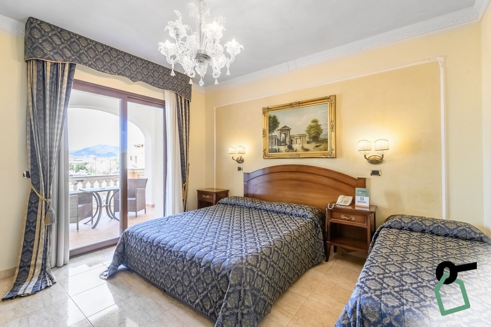 Comfort Triple Room, Balcony