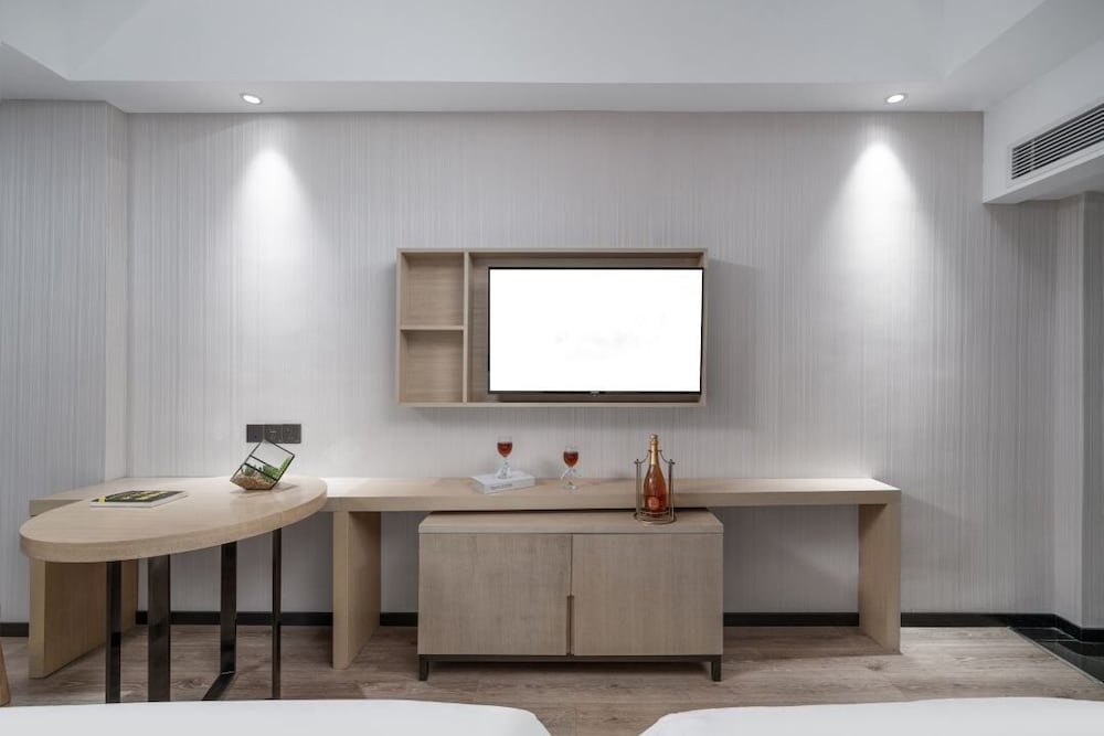 Economy Twin Room
