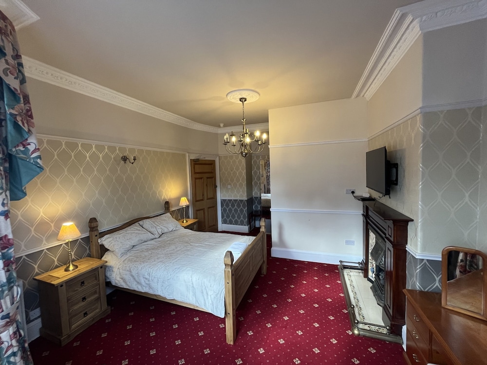 Double Room, Ensuite - Photo 1