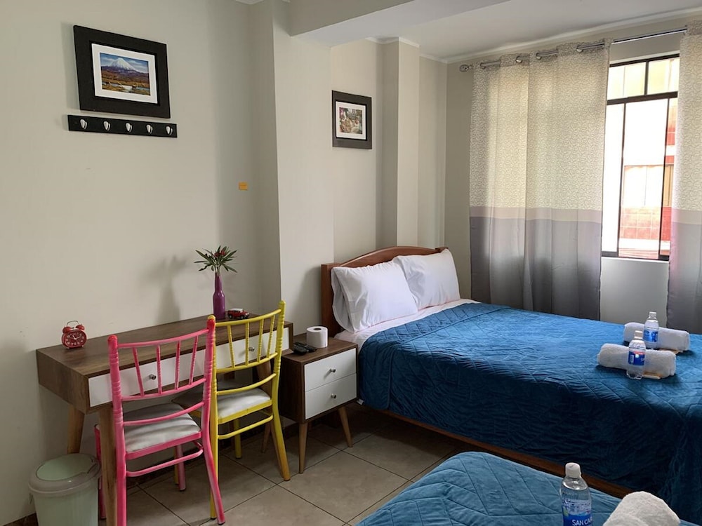 Twin Room, Shared Bathroom photo 1
