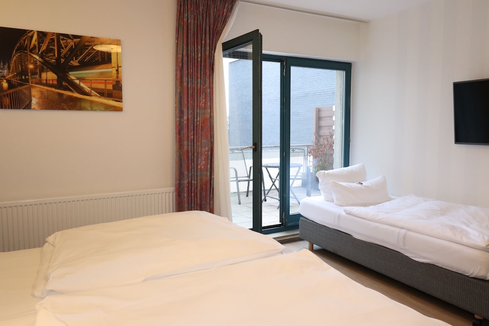 Comfort Triple Room photo 2