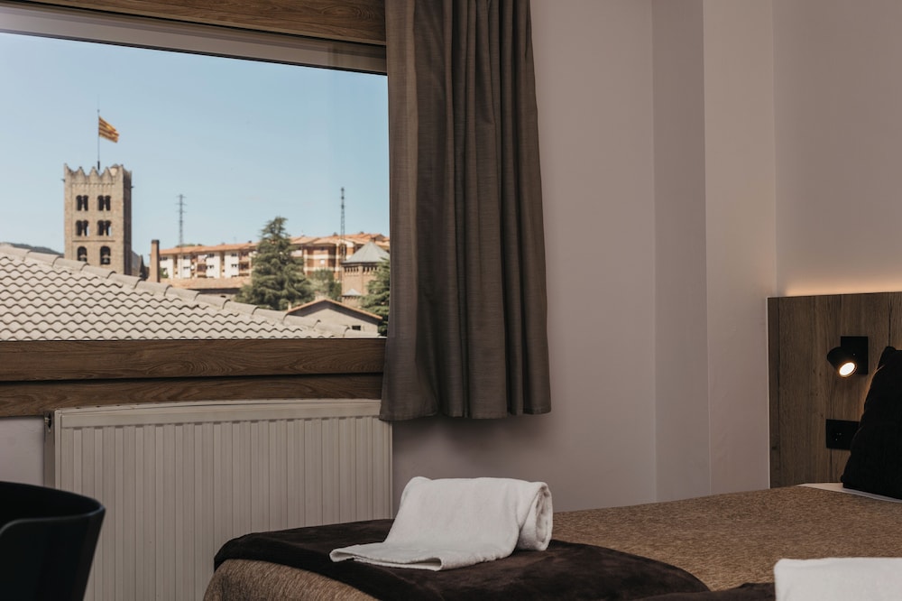 Double or Twin Room, City View photo 2