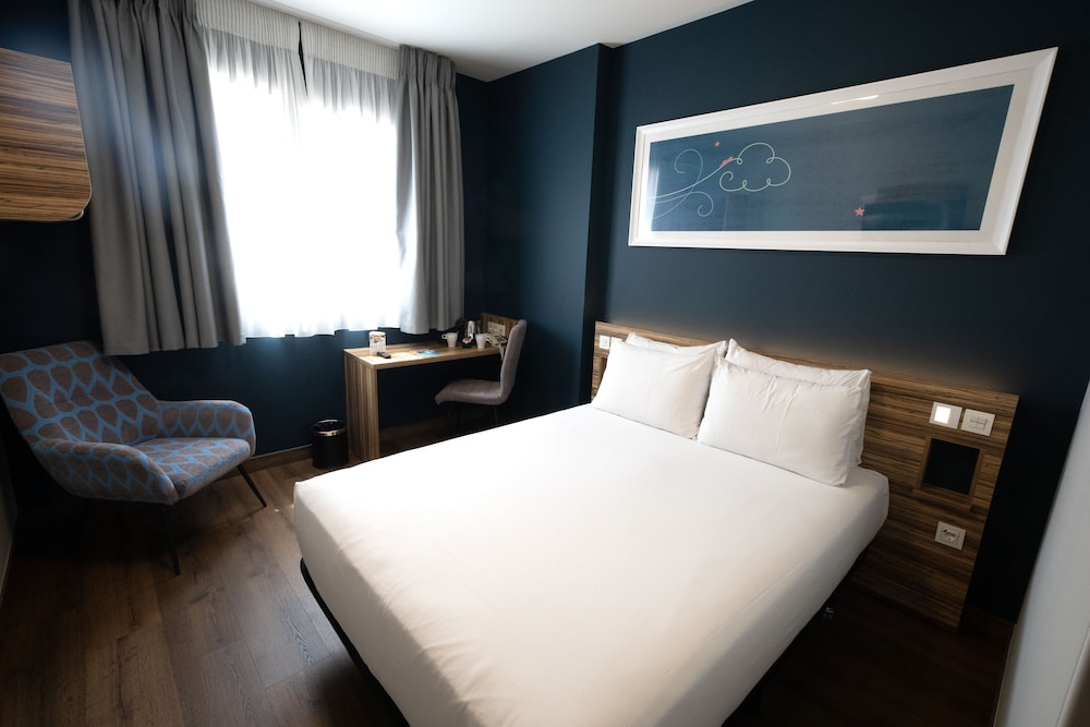Standard Double Room (single use) photo 3