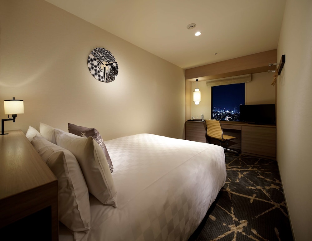 33th-37th Semi Double Room, Non-Smoking (Panorama Floor) - Photo 1