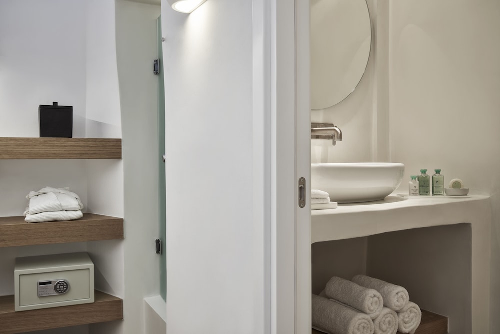 Honeymoon Suite, Private Pool - Photo 12