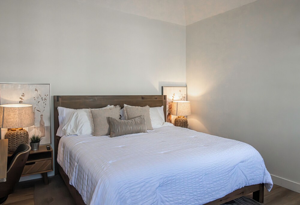 Executive Suite, Ocean View