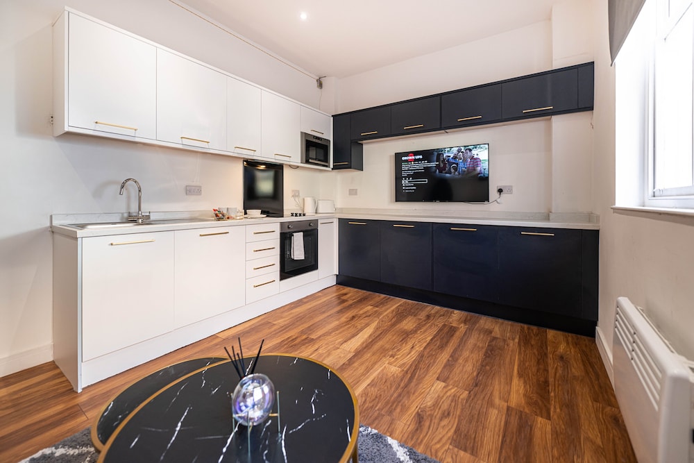 Executive Apartment, Ensuite, City View (Apt 3) - Photo 15