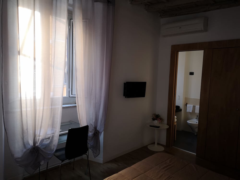 Comfort Room photo 3