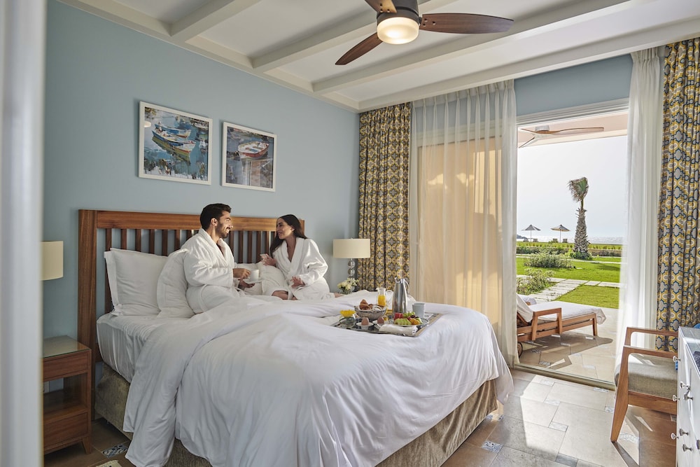 Two Bedroom Deluxe Beach Suite