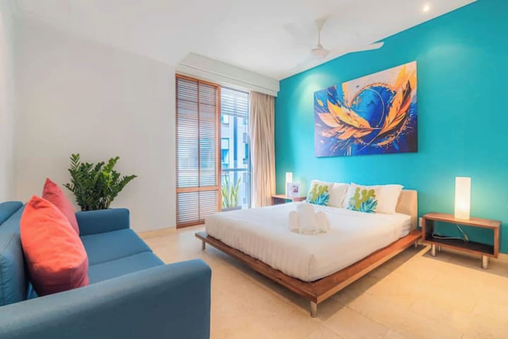 Royal Suite, 3 Bedrooms, Club Lounge Access, City View