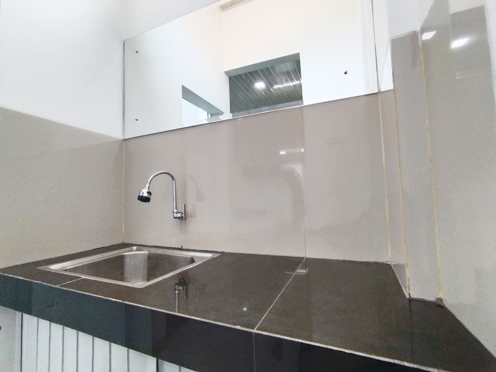 Deluxe Twin Room, 2 Bedrooms, Non Smoking, Garden View photo 2
