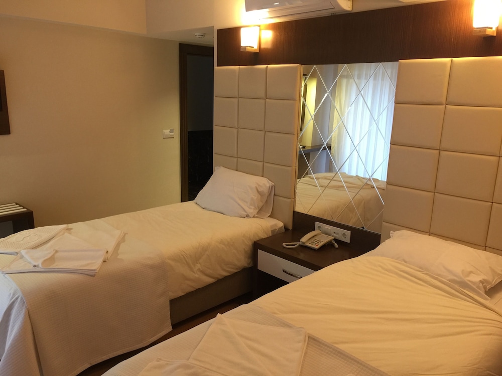 Standard Twin Room photo 1